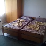 Отель Famili Barba Yani