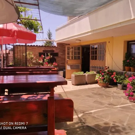 Famili Barba Yani Szálloda