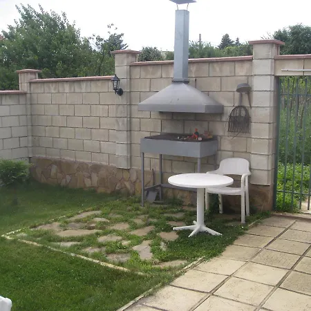 Szálloda Famili Barba Yani