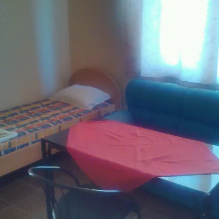 Szálloda Famili Barba Yani *