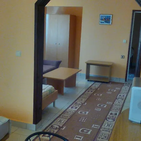 Famili Barba Yani Szálloda *