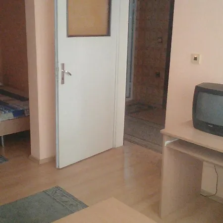 Szálloda Famili Barba Yani