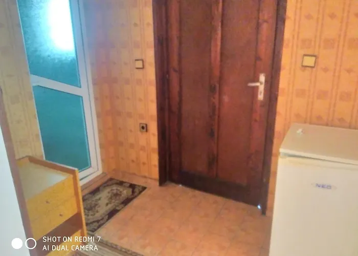 Famili Barba Yani فندق