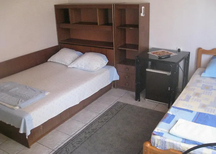 Famili Barba Yani فندق غولدن ساندز