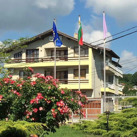 מלון Famili Barba Yani