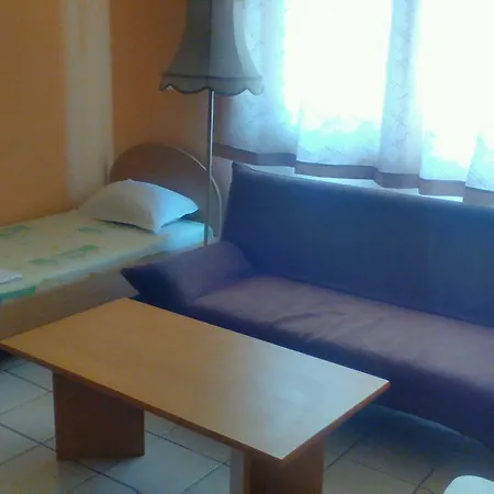 Famili Barba Yani מלון