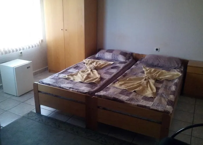 Hotel Famili Barba Yani