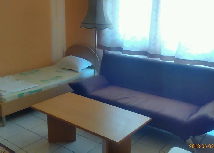 Famili Barba Yani Hotel